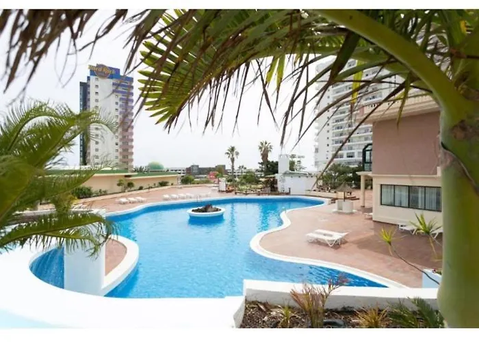 Club Paraiso For Holiday